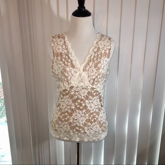 CAbi Tops - Beautiful CAbi Lace tank